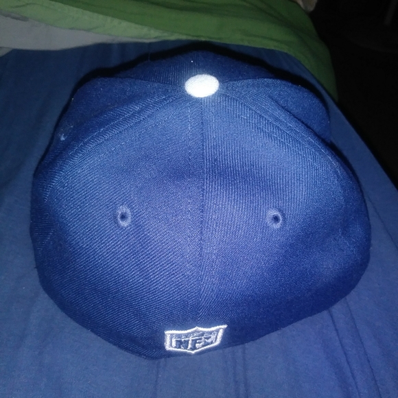 Cap NFL - Picture 2 of 2